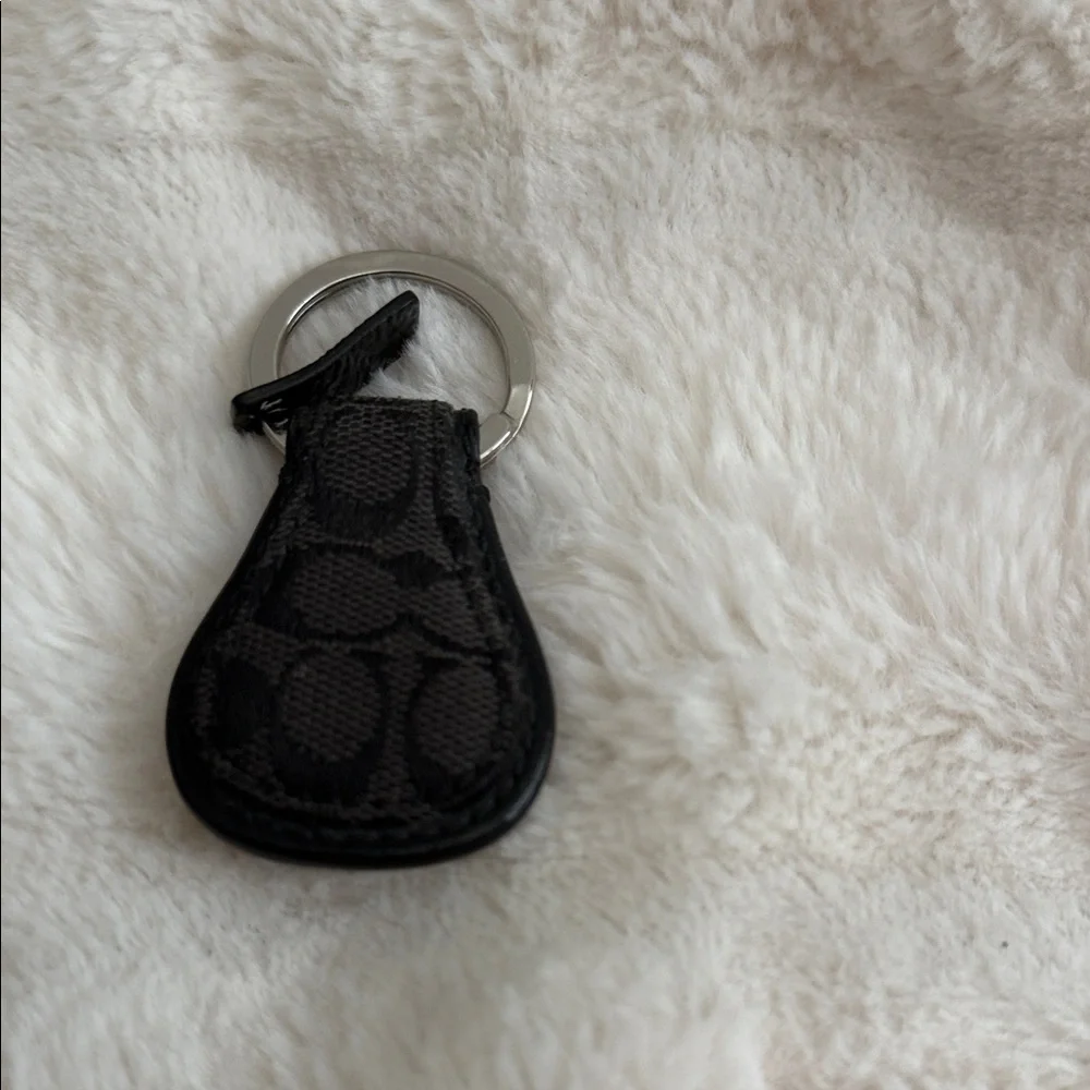 Coach Black Key Holder - Picture 3 of 4